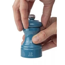 Moulin à Sel Bistro 10 Cm Bleu Pacifique Peugeot -Ustensiles de cuisine, et alors ! moulin a sel bistro 10 cm bleu pacifique 1