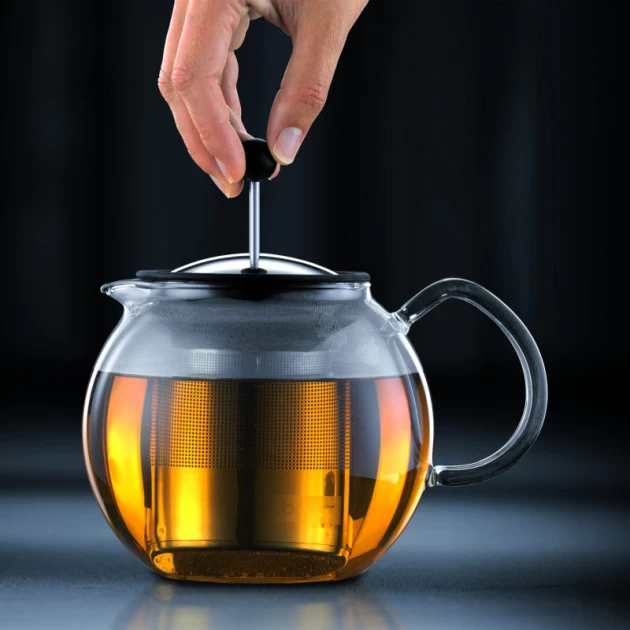 Théière Avec Filtre Inox 1.5L ASSAM Bodum 6 Théière Avec Filtre Inox 1.5L ASSAM Bodum – Image 4